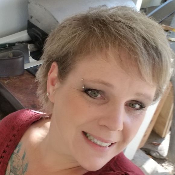 Meet your Posher, Kimberly - Picture 1 of 1